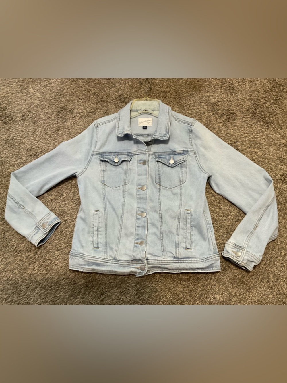 Universal Thread Light Wash Stretch Denim Jean Jacket - Medium